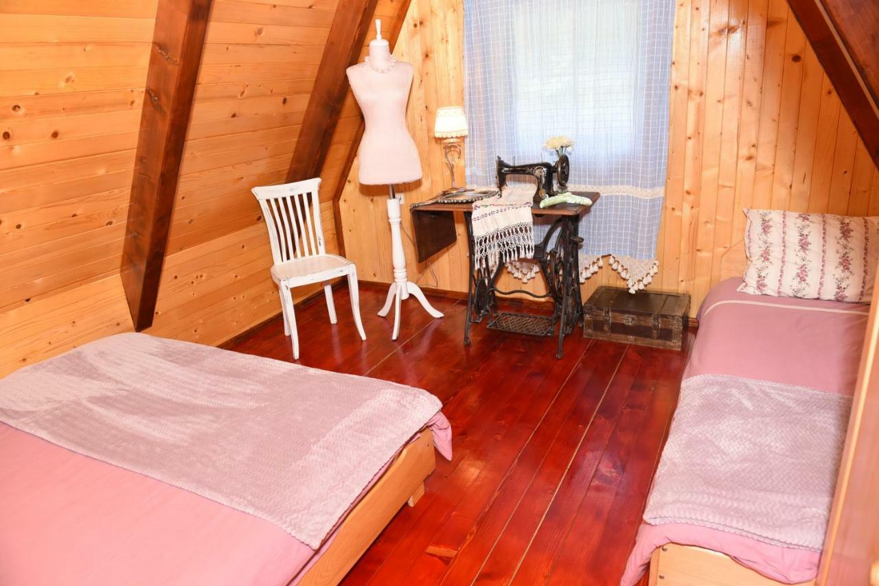 Villa Visnjin Dom à Divčibare Extérieur photo
